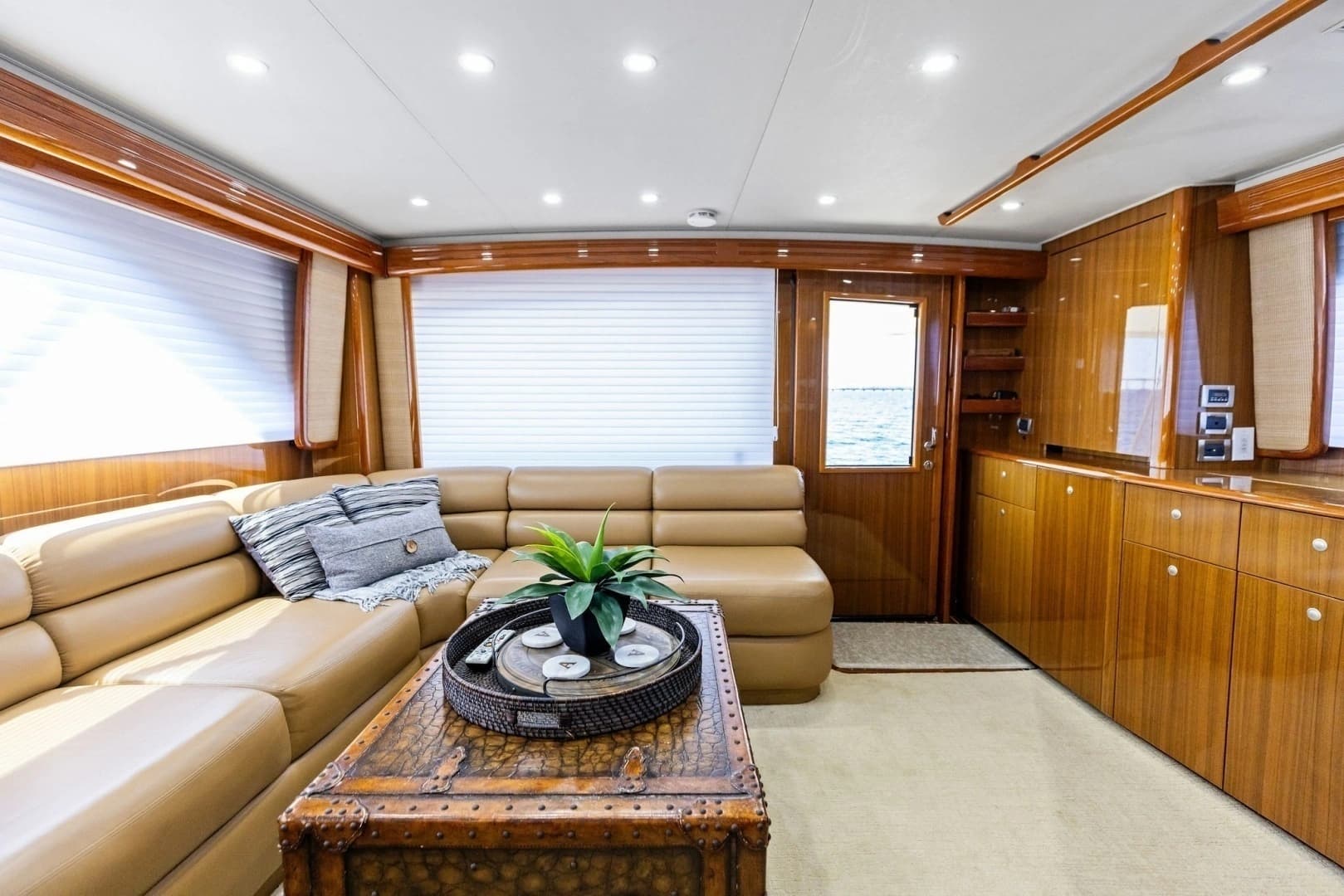 2008 Viking 68 Skybridge - Image 25