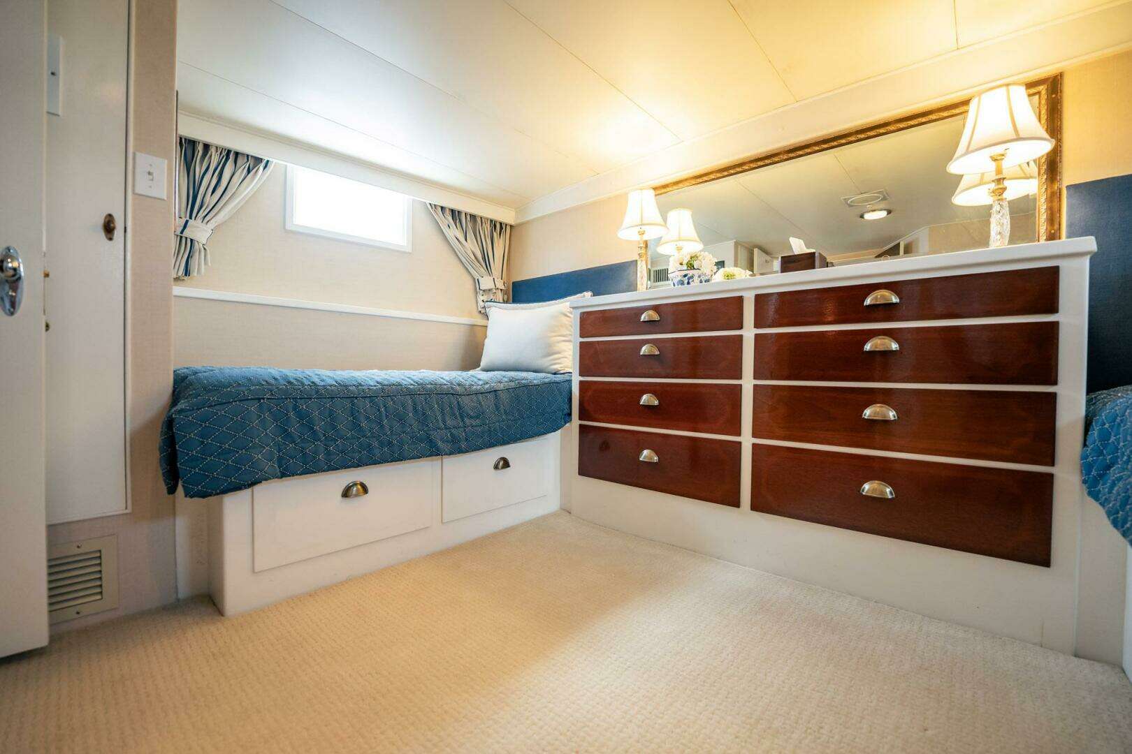 1964 Burger 64 Motor Yacht - Image 45