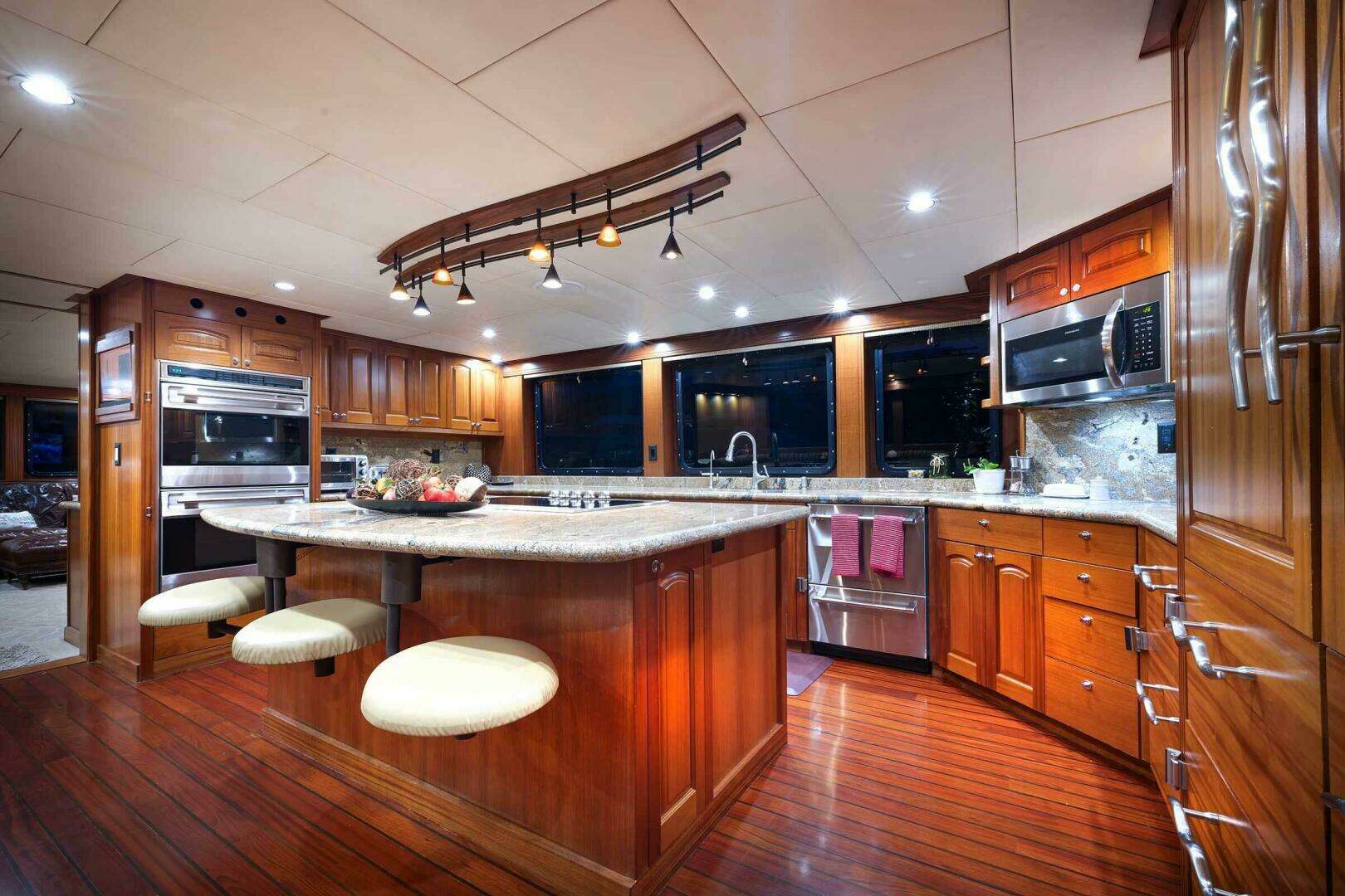 2010 AllSeas — - Image 5