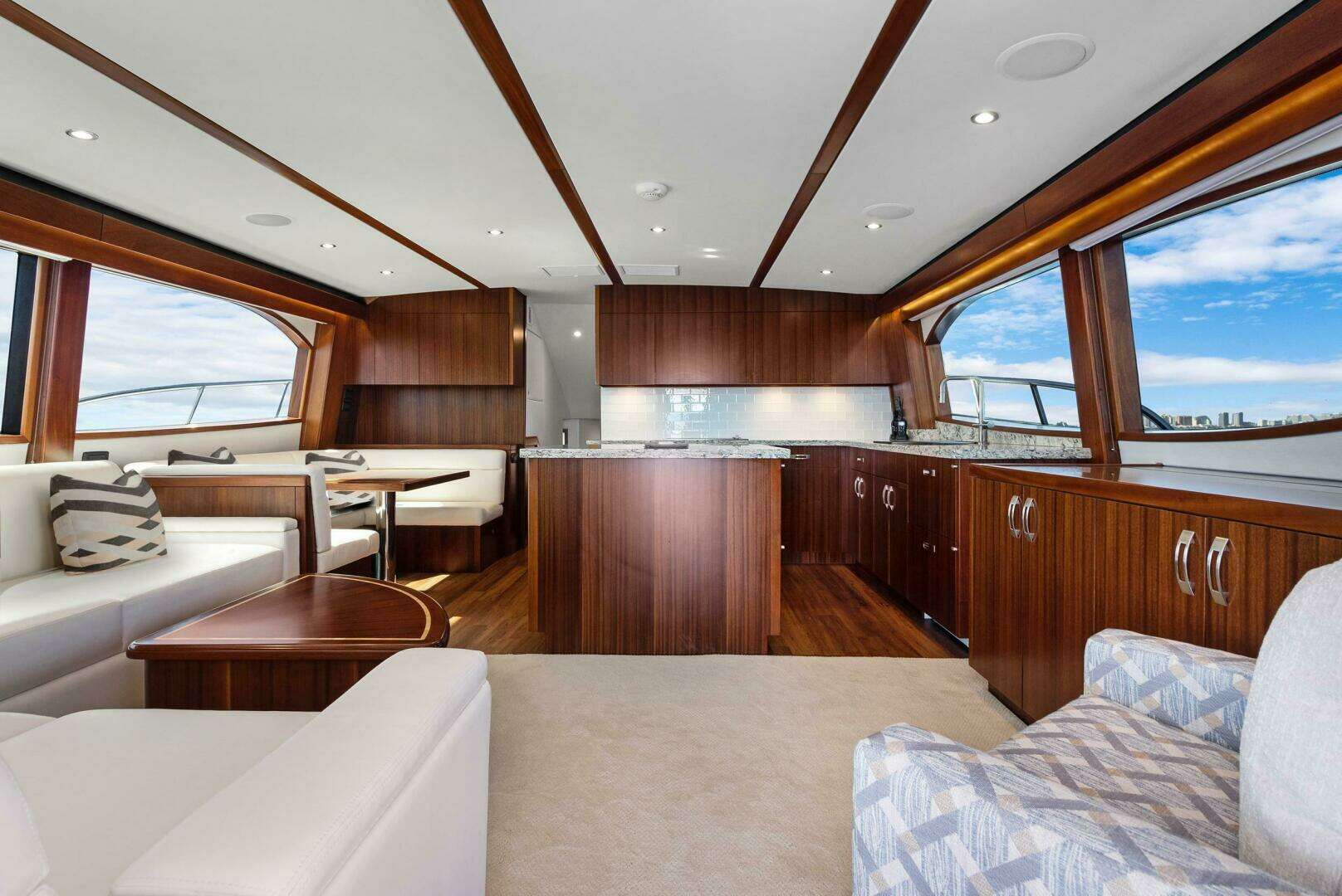 2016 Hatteras GT63 - Image 69