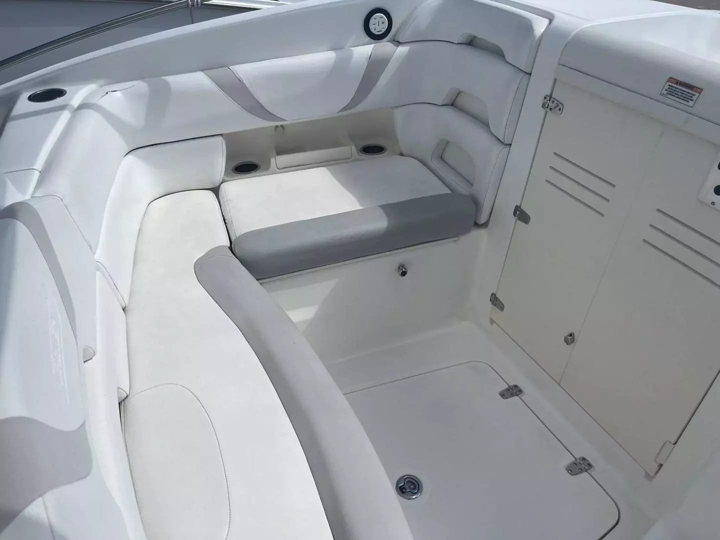 2008 Boston Whaler 320 Outrage Cuddy Cabin - Image 5