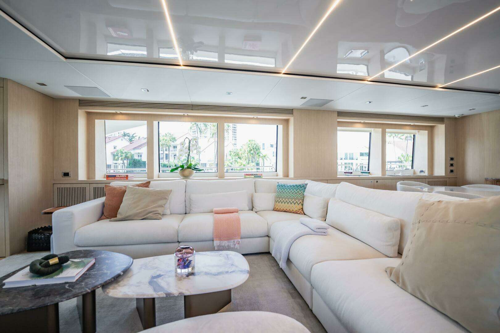 2011 Sunseeker 34 Metre Yacht - Image 30