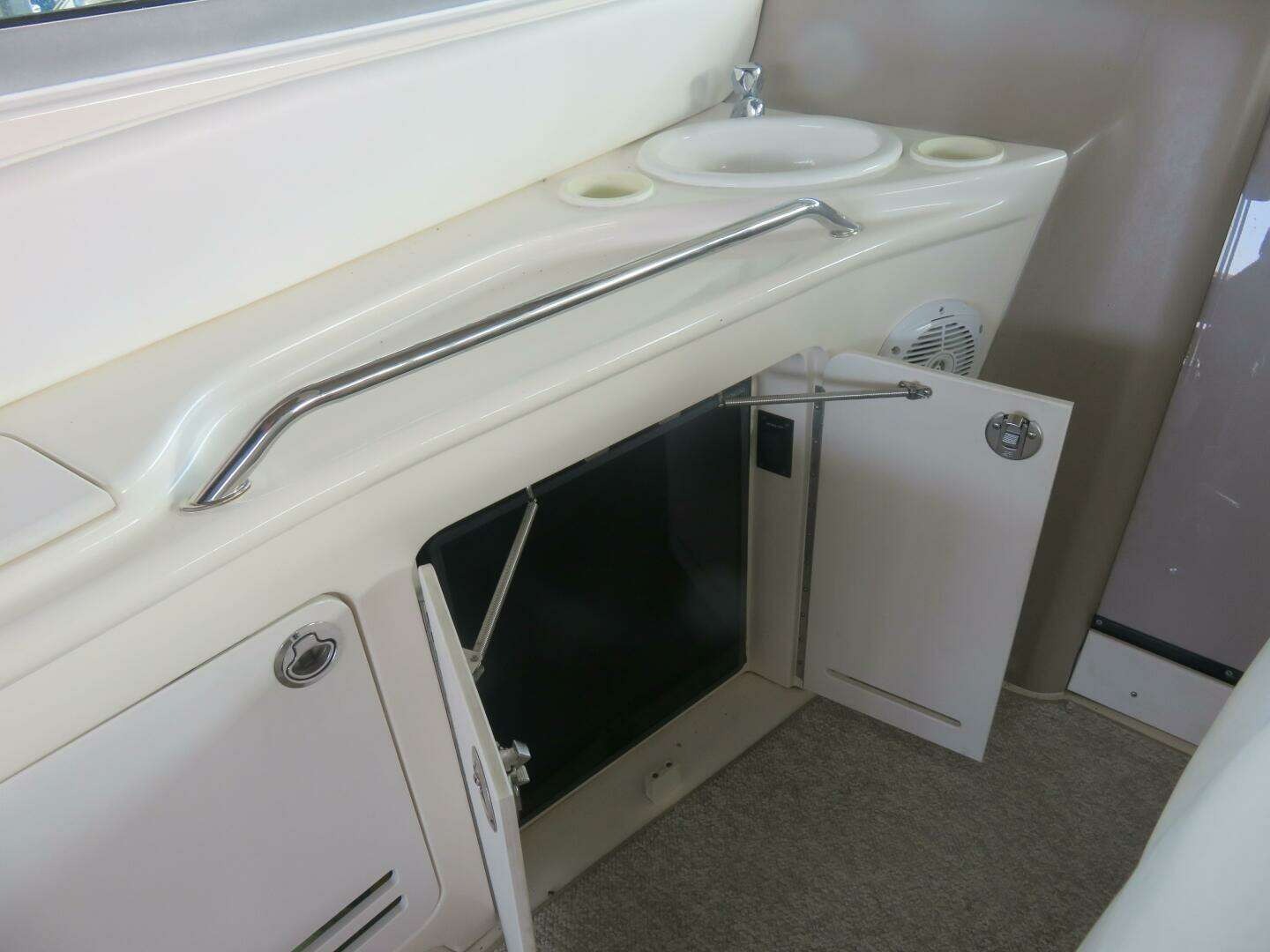 2001 Sea Ray 340 Sundancer - Image 7