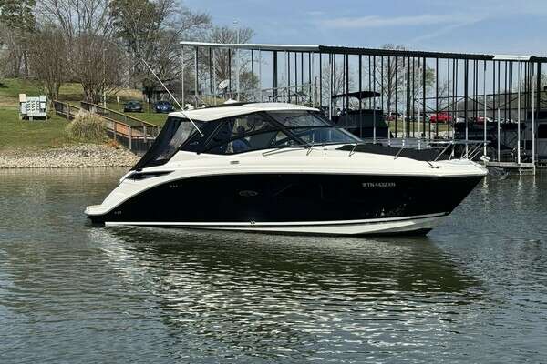 2023 Sea Ray Sundancer 320 - Image 1
