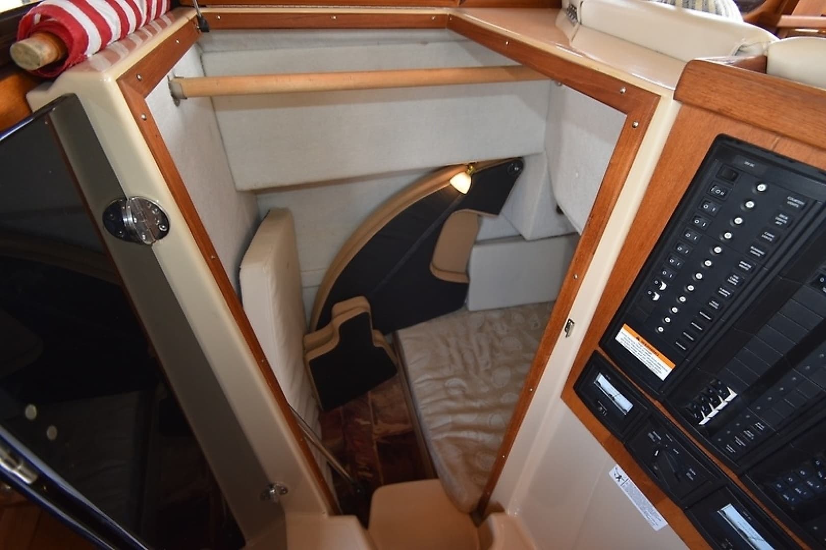 2014 Ranger Tugs 29 Classic - Image 26