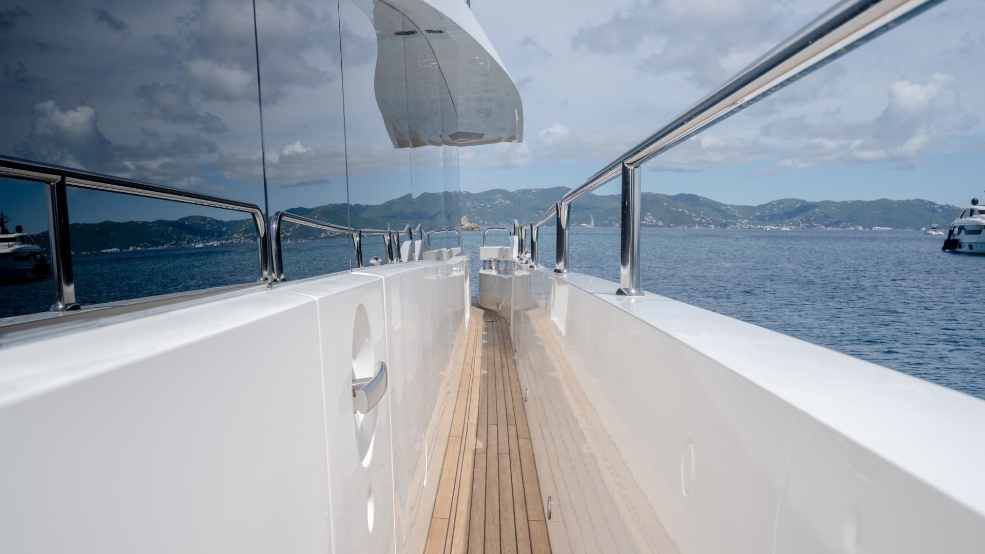 2017 Sunseeker 86 Yacht - Image 92