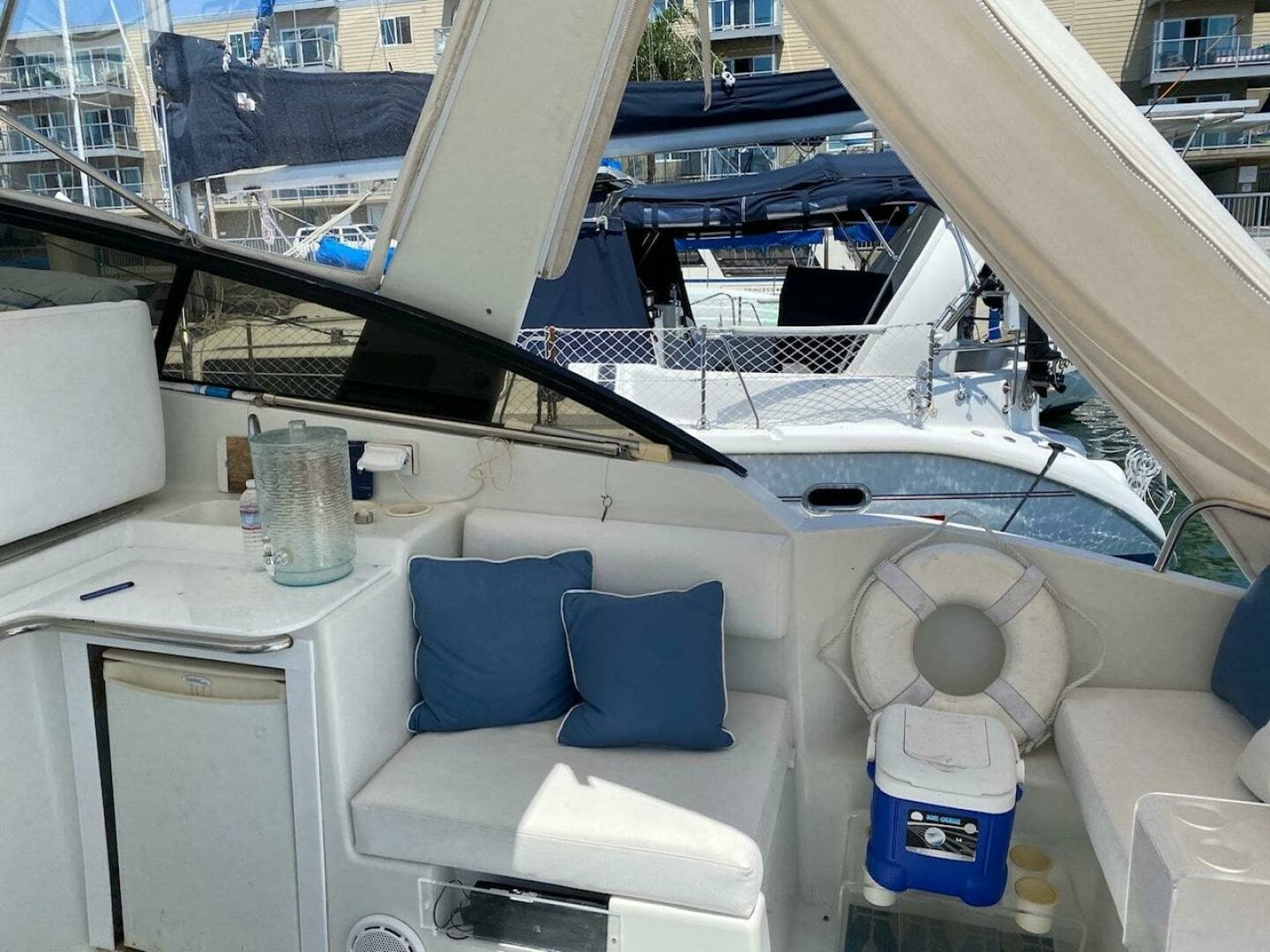 1993 Silverton 38 Express - Image 3