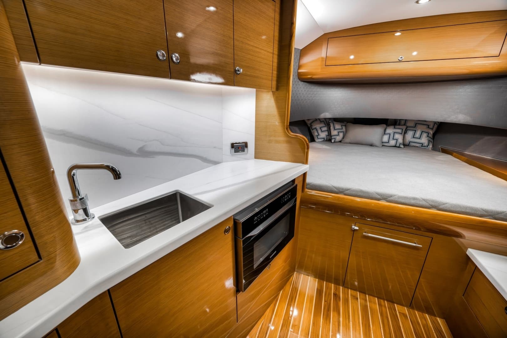 2022 Winter Custom Yachts 38 Walk Around - Image 25