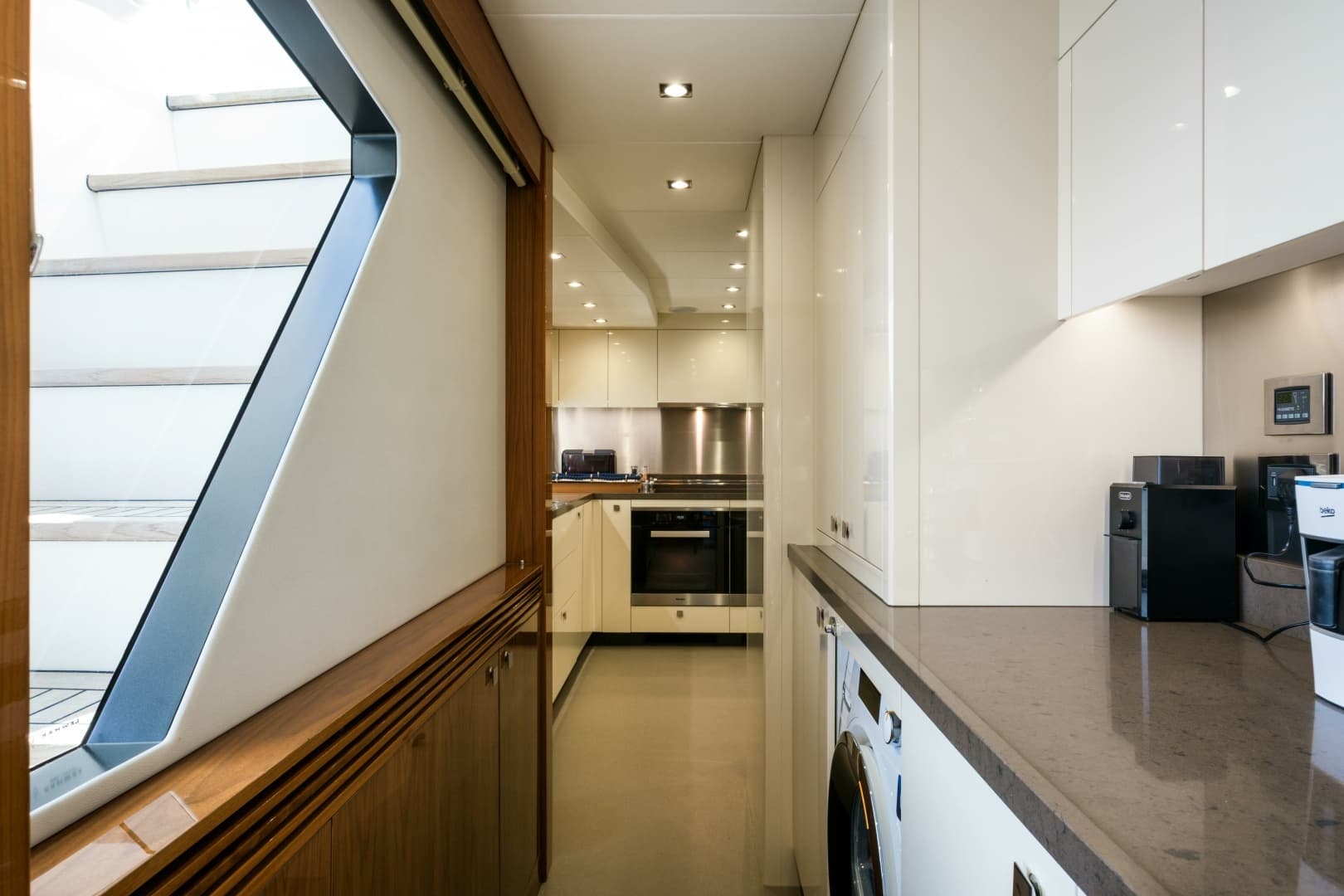 2018 Sunseeker Sunseeker 116 Yacht - Image 44