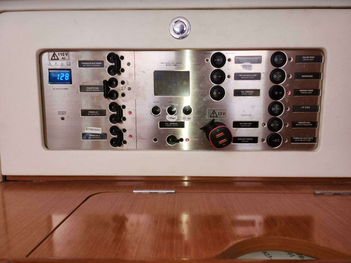 2011 Beneteau Oceanis 49 - Image 31