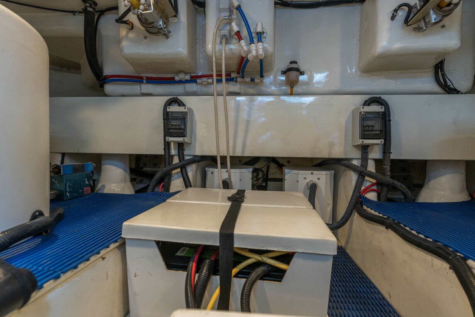 2013 Ocean Alexander 65 PILOTHOUSE - Image 93