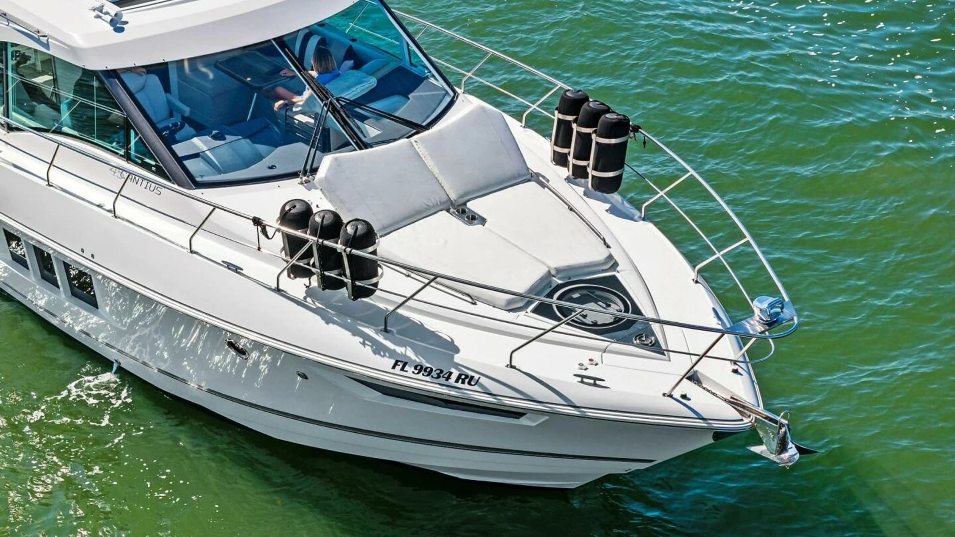 2019 Cruisers Yachts 45 Cantius - Image 67