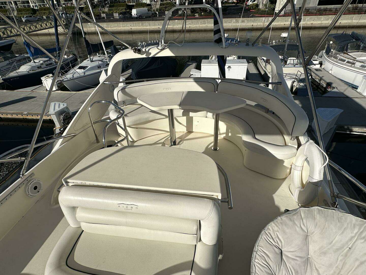 2003 Aicon 56 Flybridge - Image 8
