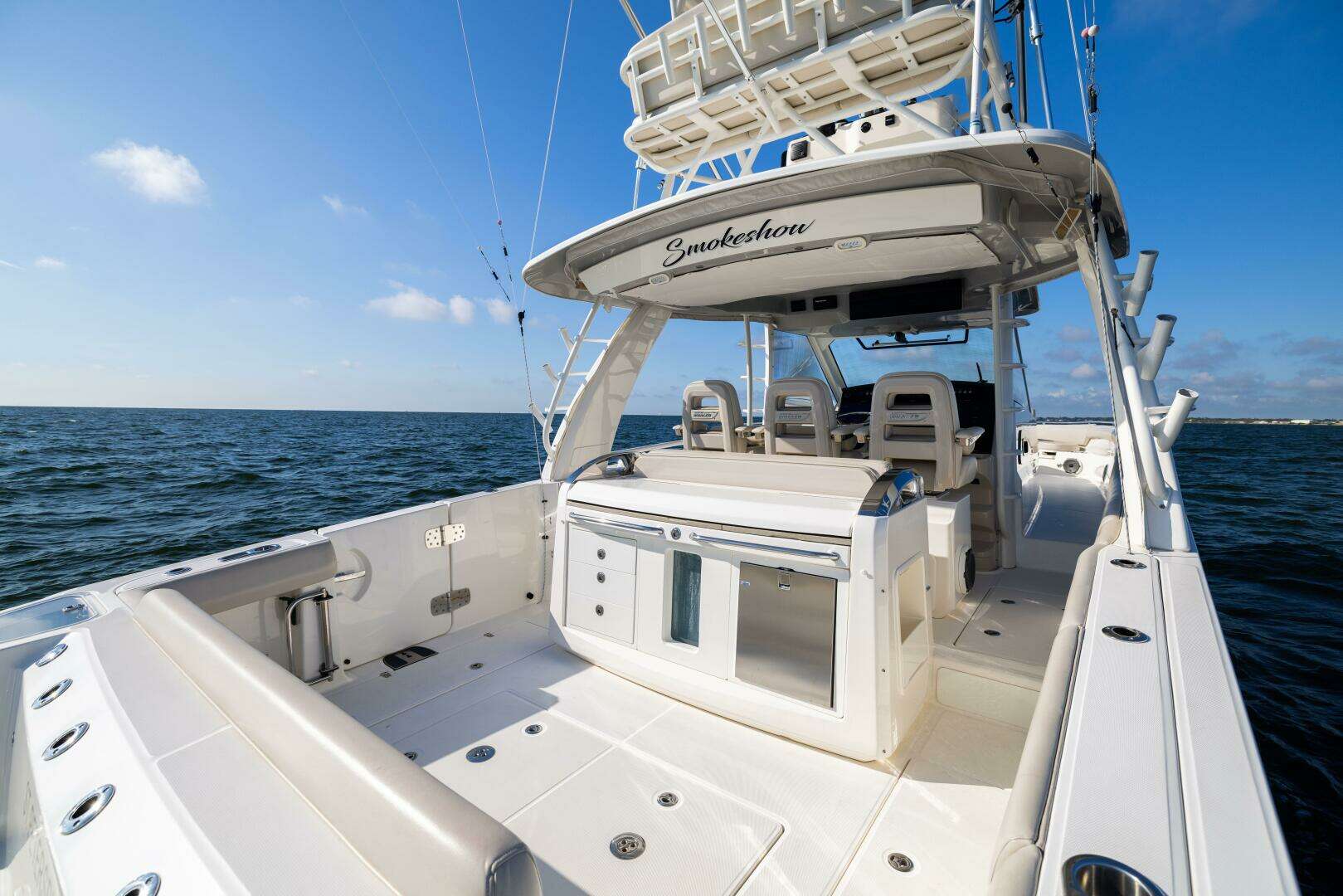 2021 Boston Whaler 420 Outrage - Image 29