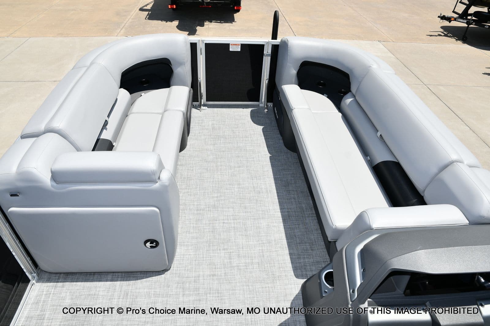 2026 Sun Tracker Party Barge 20 DLX w/115HP Pro-XS - 48