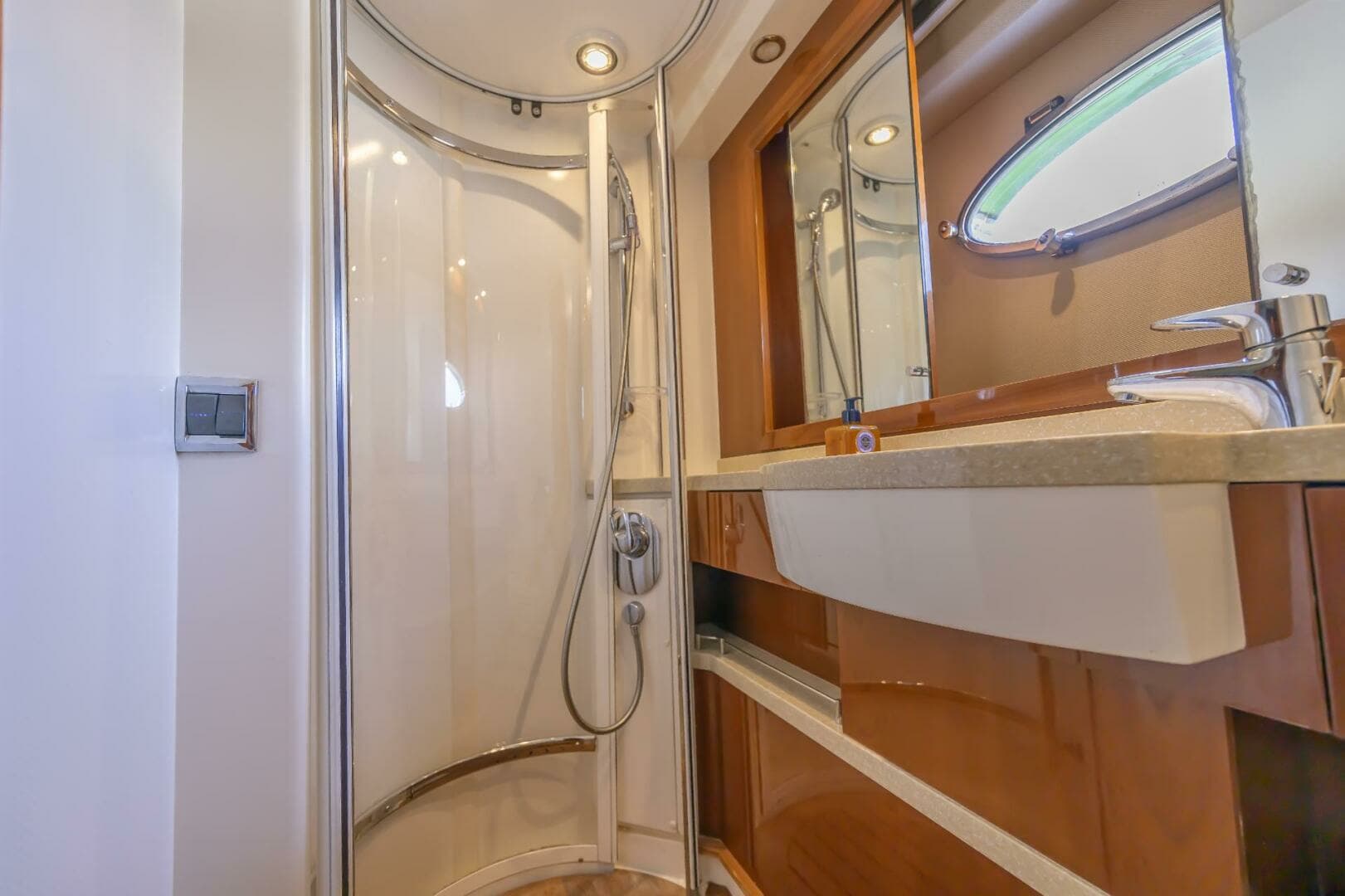2008 Princess 58 Flybridge - Image 37