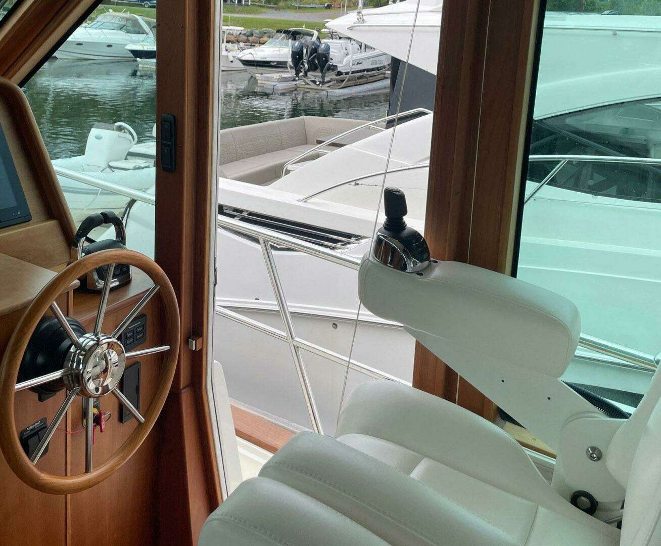 2021 Sabre 58 Salon Express - Image 20