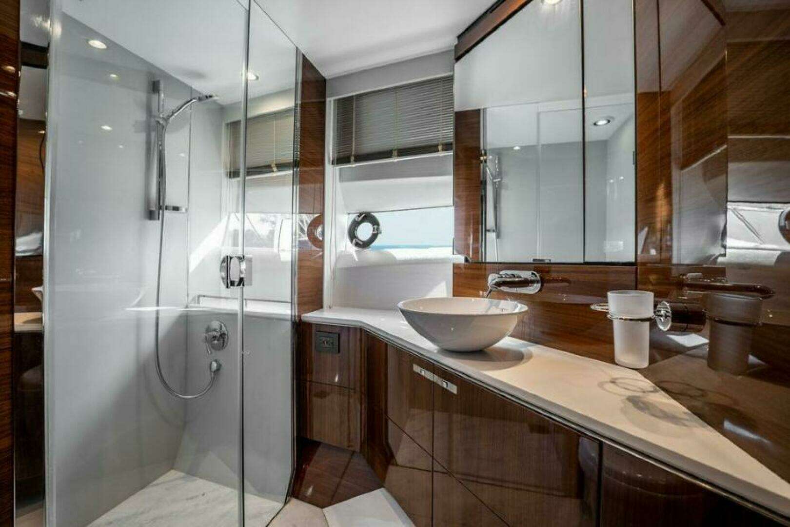 2016 Princess S65 - Image 12