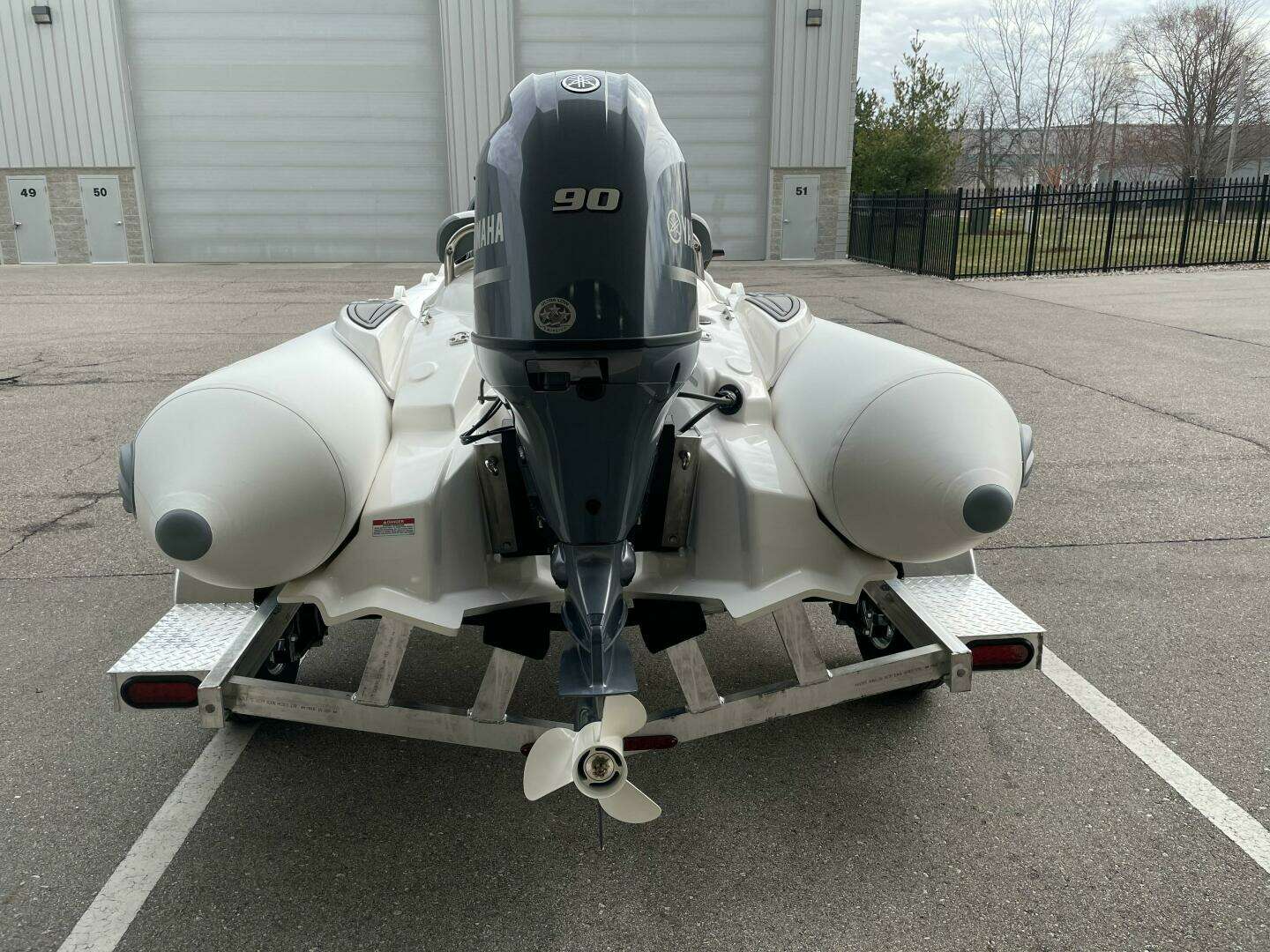 2025 Zodiac Yachtline 490 Deluxe NEO - Image 3