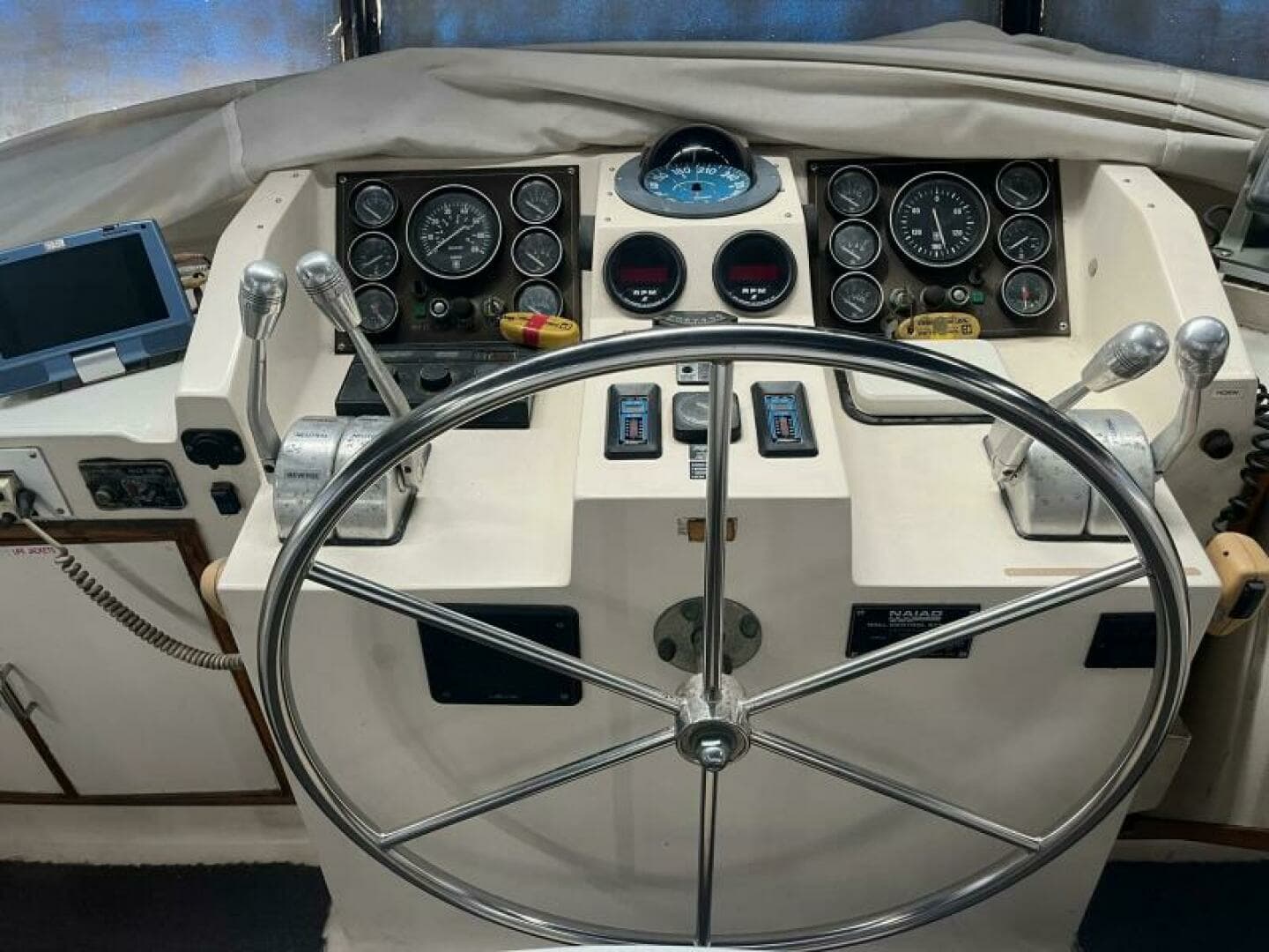 1988 CHB 46 Motor Yacht - Image 8