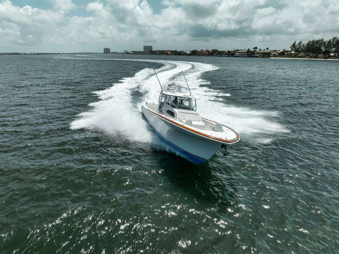 2024 Front Runner 47 CC - Image 51