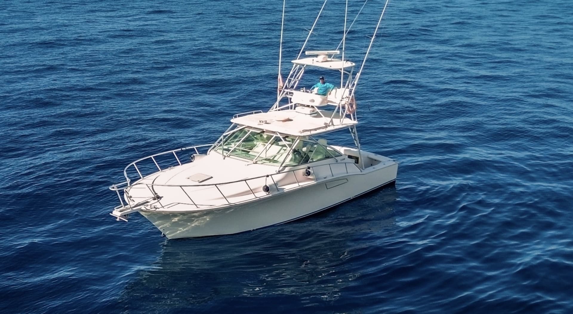 2005 Cabo 40 Hardtop Express - Image 9