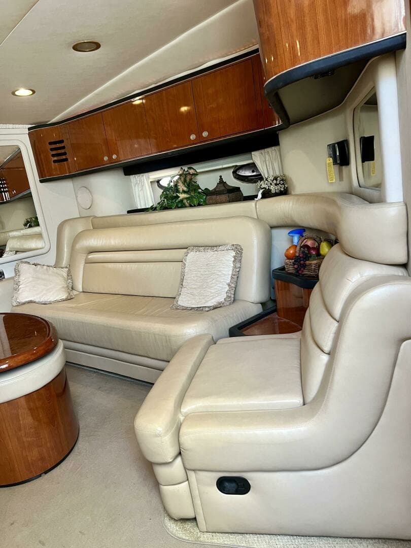 2004 Sea Ray 46 Sundancer - Image 18