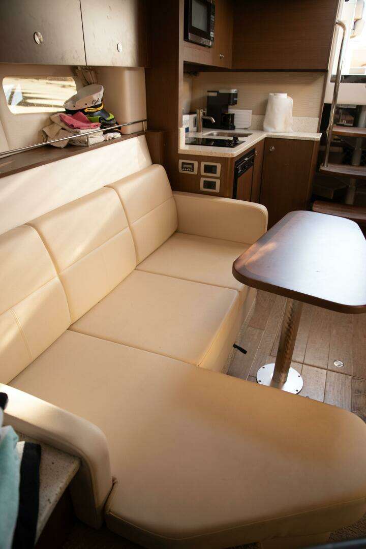 2016 Sea Ray 350 Sundancer - Image 114