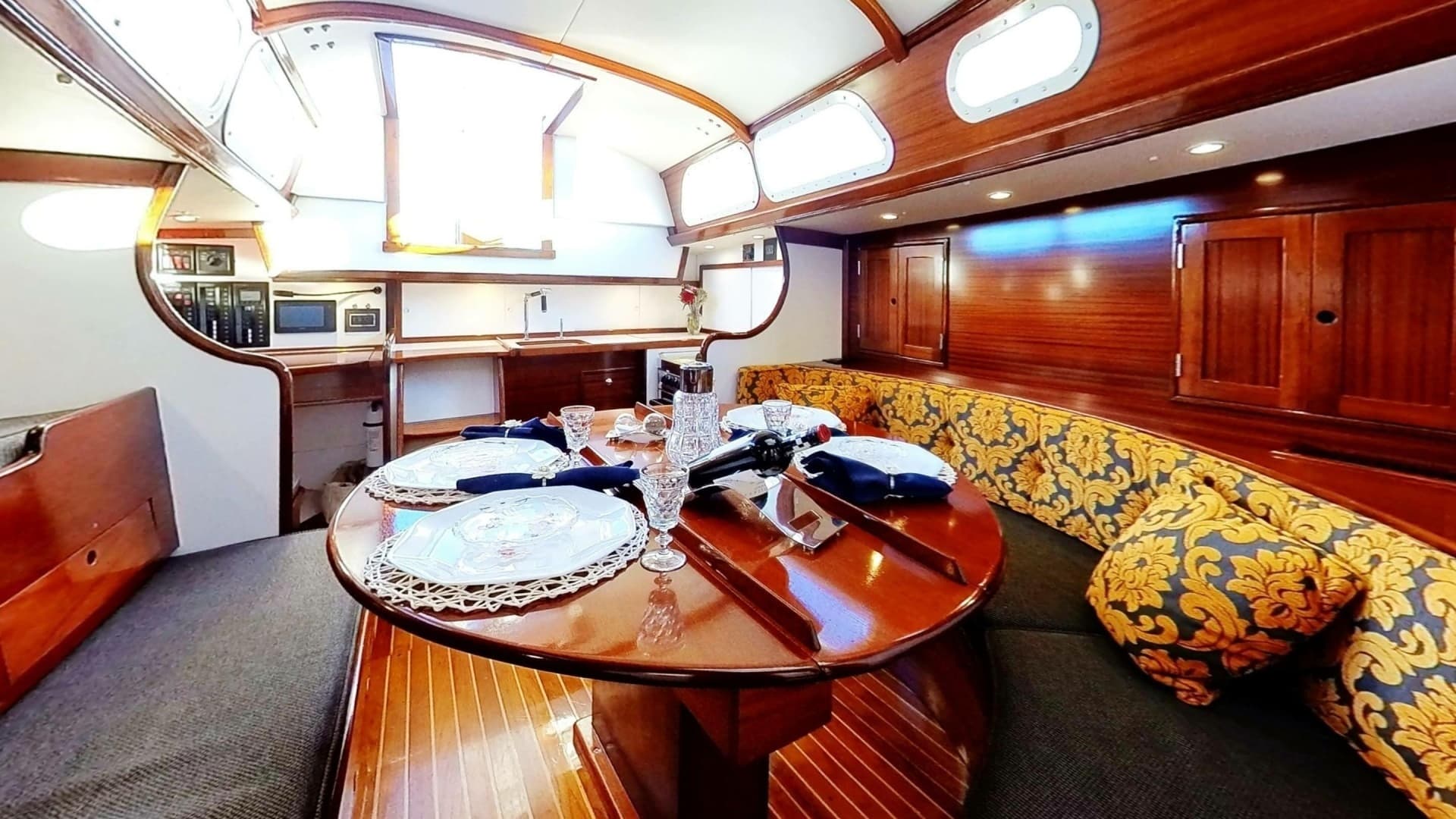1970 Hinckley Bermuda 40 - Image 6