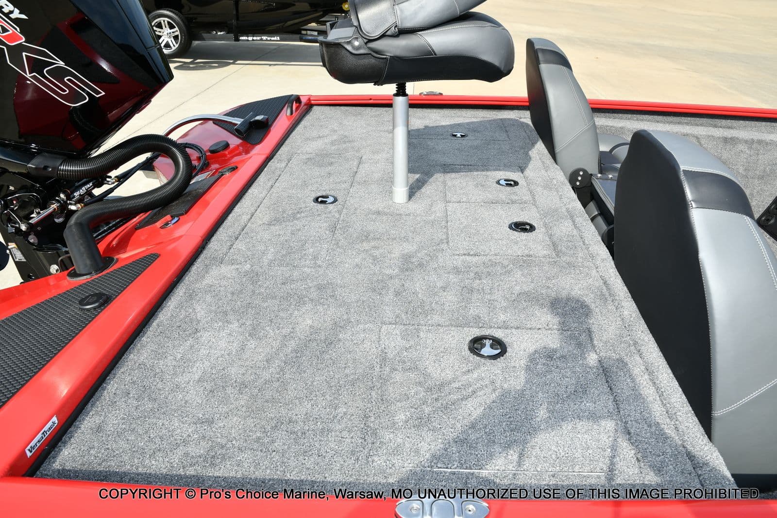 2026 Tracker Savage 215 w/200HP Mercury Pro-XS - 33