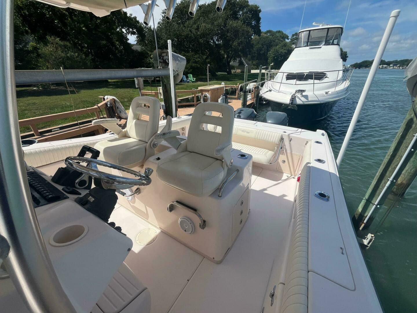 2007 Grady-White 306 Bimini - Image 14
