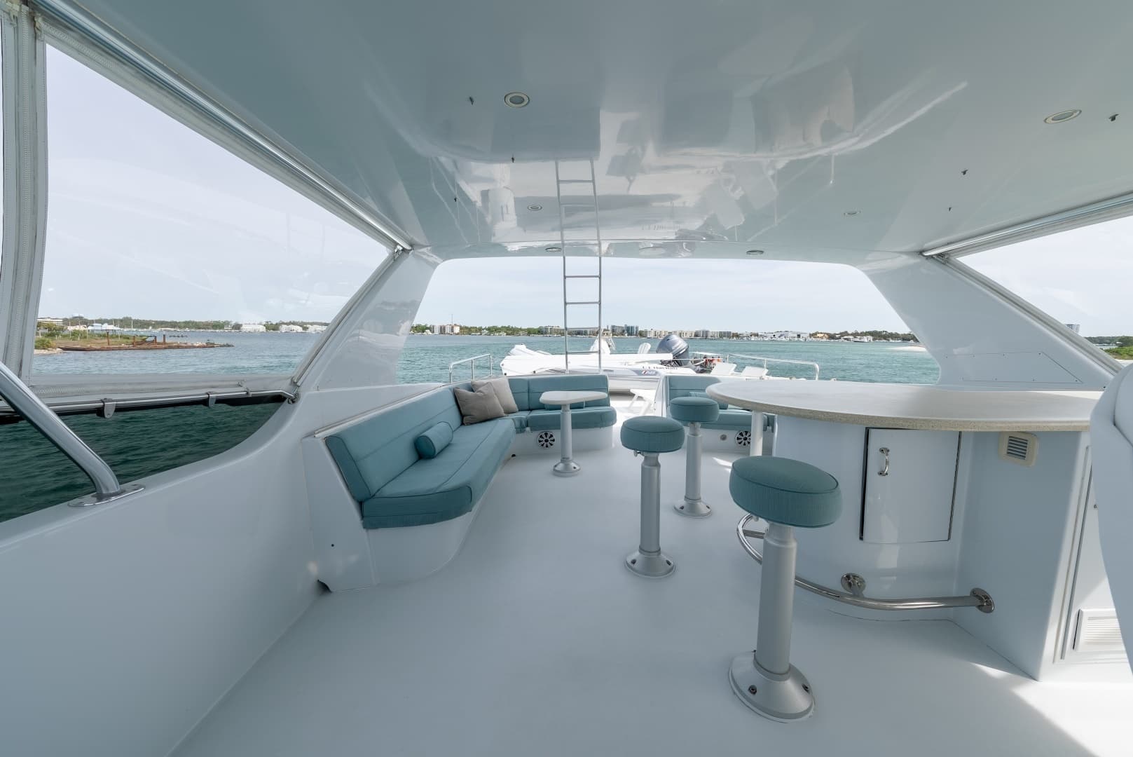 2004 Hatteras Sport Deck - Image 35