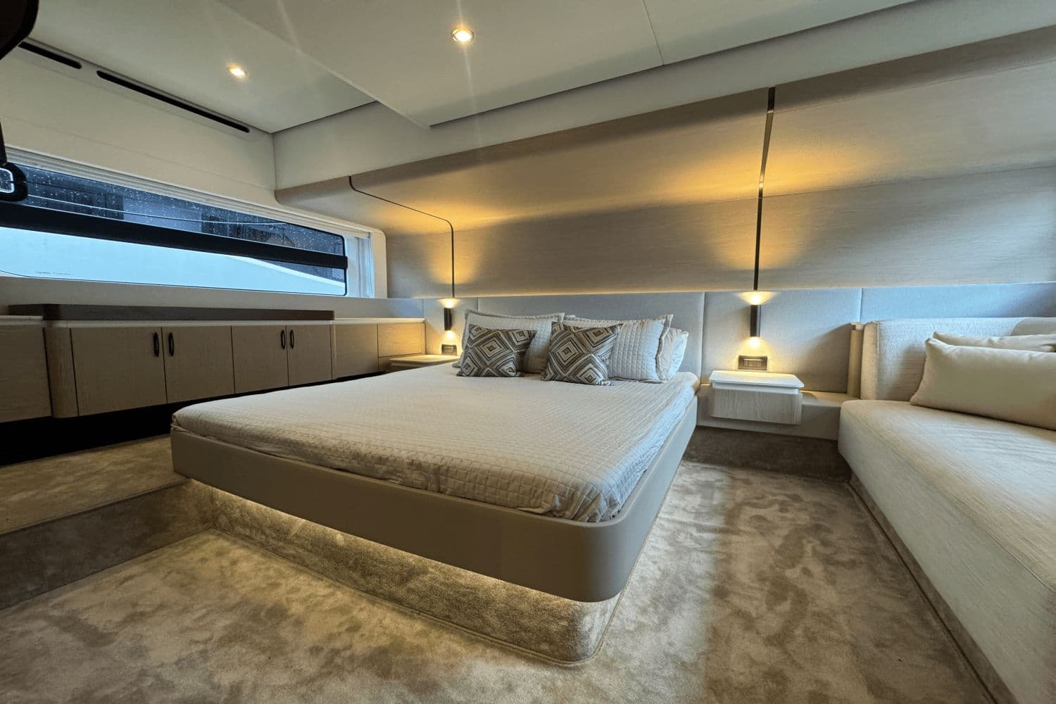 2023 Azimut 53 FLY - 33