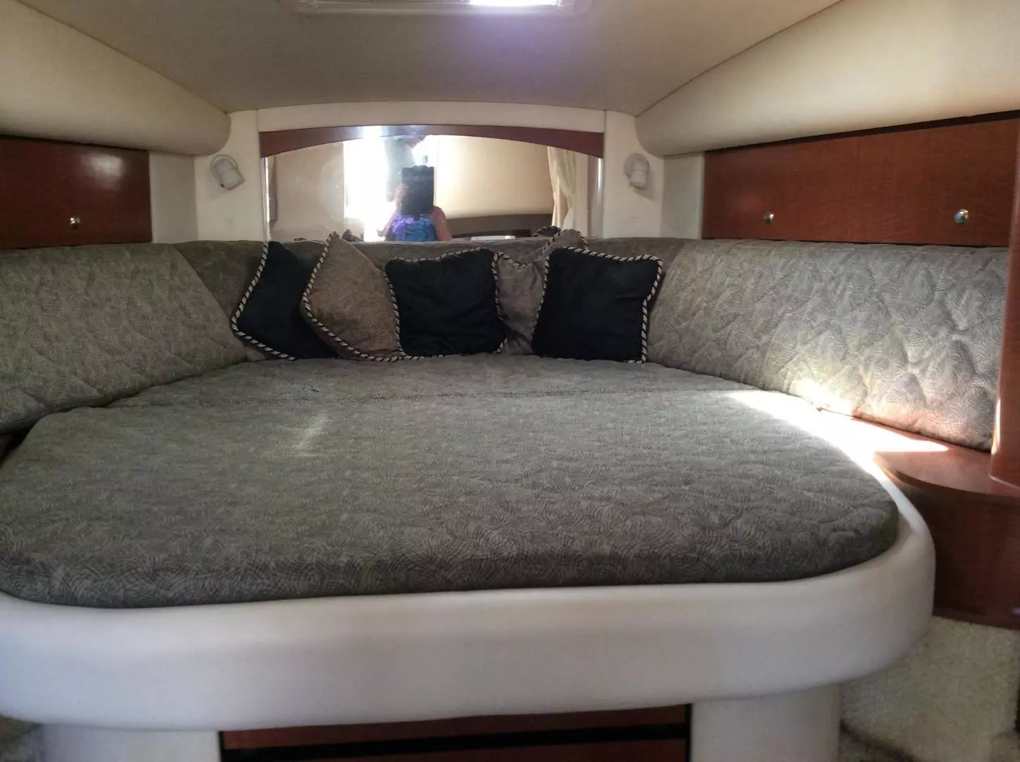2003 Sea Ray 320 - Image 13