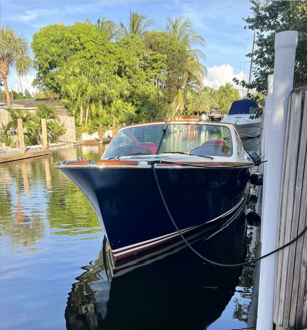 2004 Hinckley Talaria 29R - Image 4