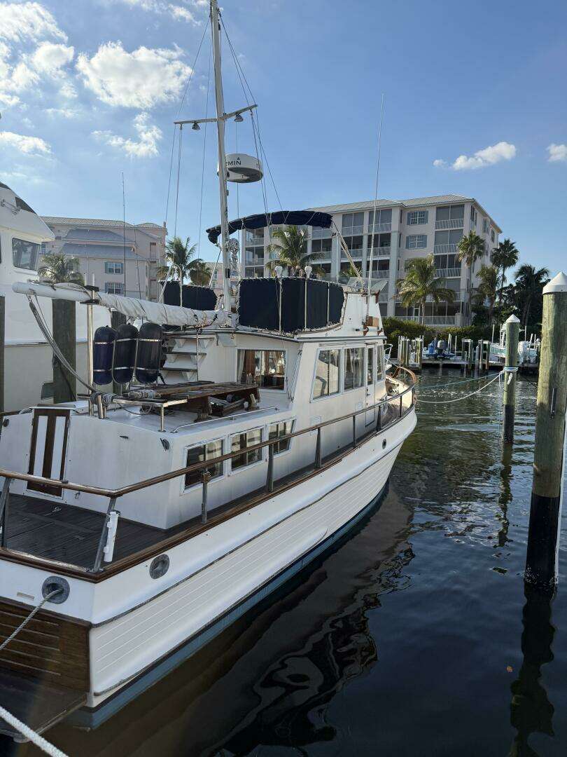 1985 Grand Banks 36 Classic - Image 5
