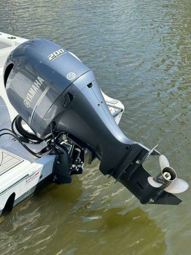 2024 Sea Fox 228 Commander - Image 6