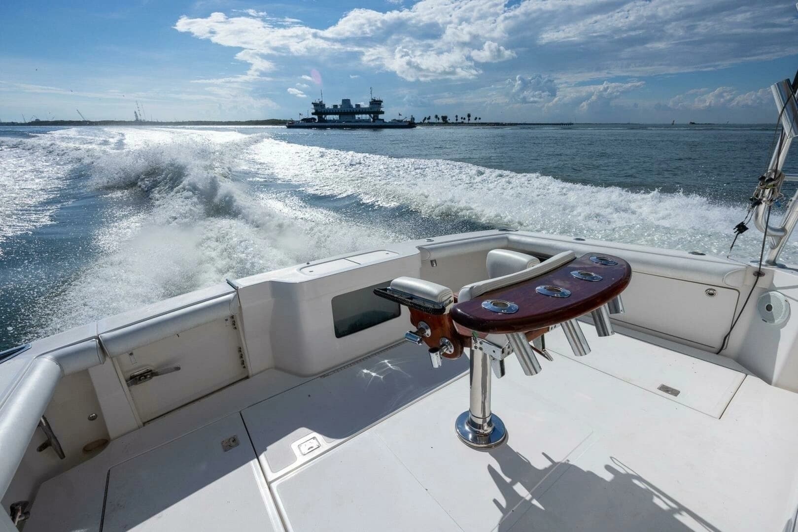 2012 Cabo 40 Express - Image 7