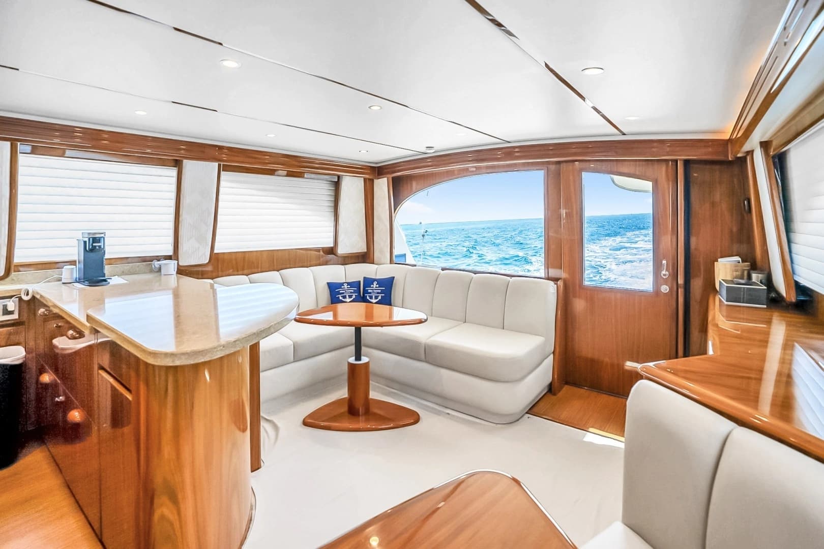 2021 Viking 48 Convertible - Image 8