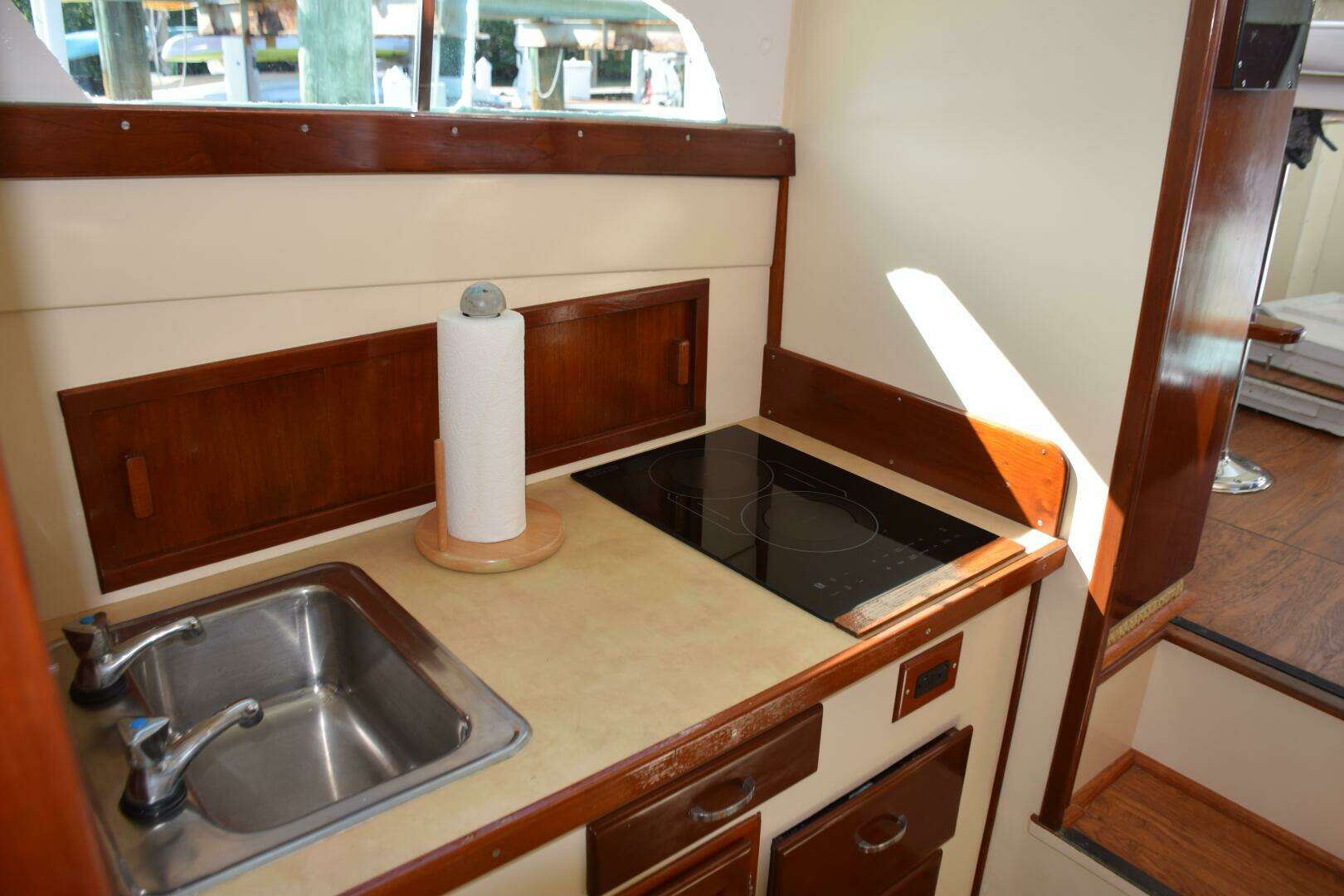 1982 Whiticar Flybridge Convertible - Image 19