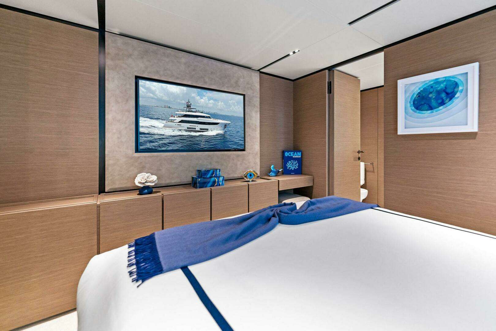 2024 Custom Line Navetta 33 - Image 85
