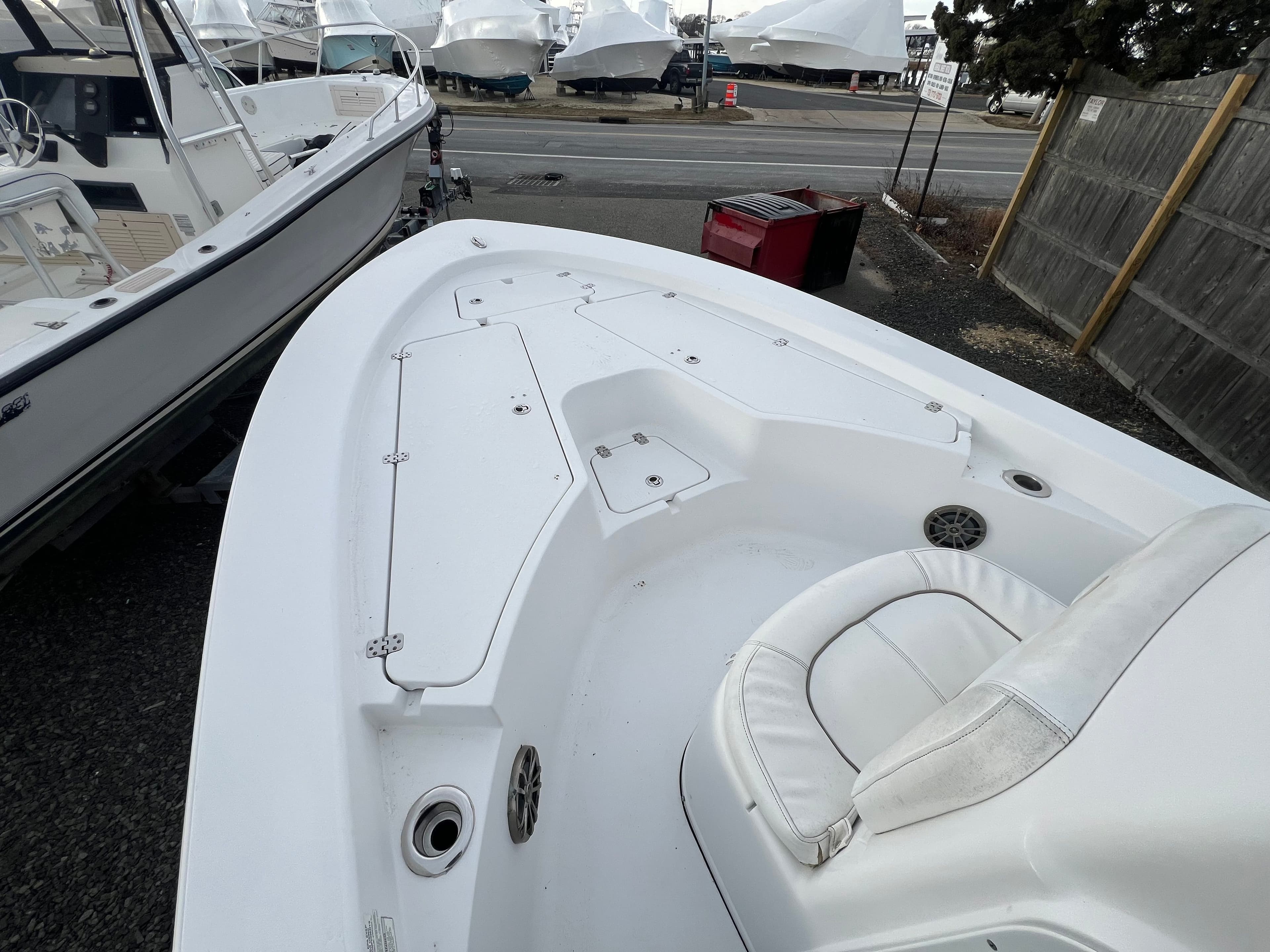 2016 Sportsman Masters 227 Bay Boat - 7