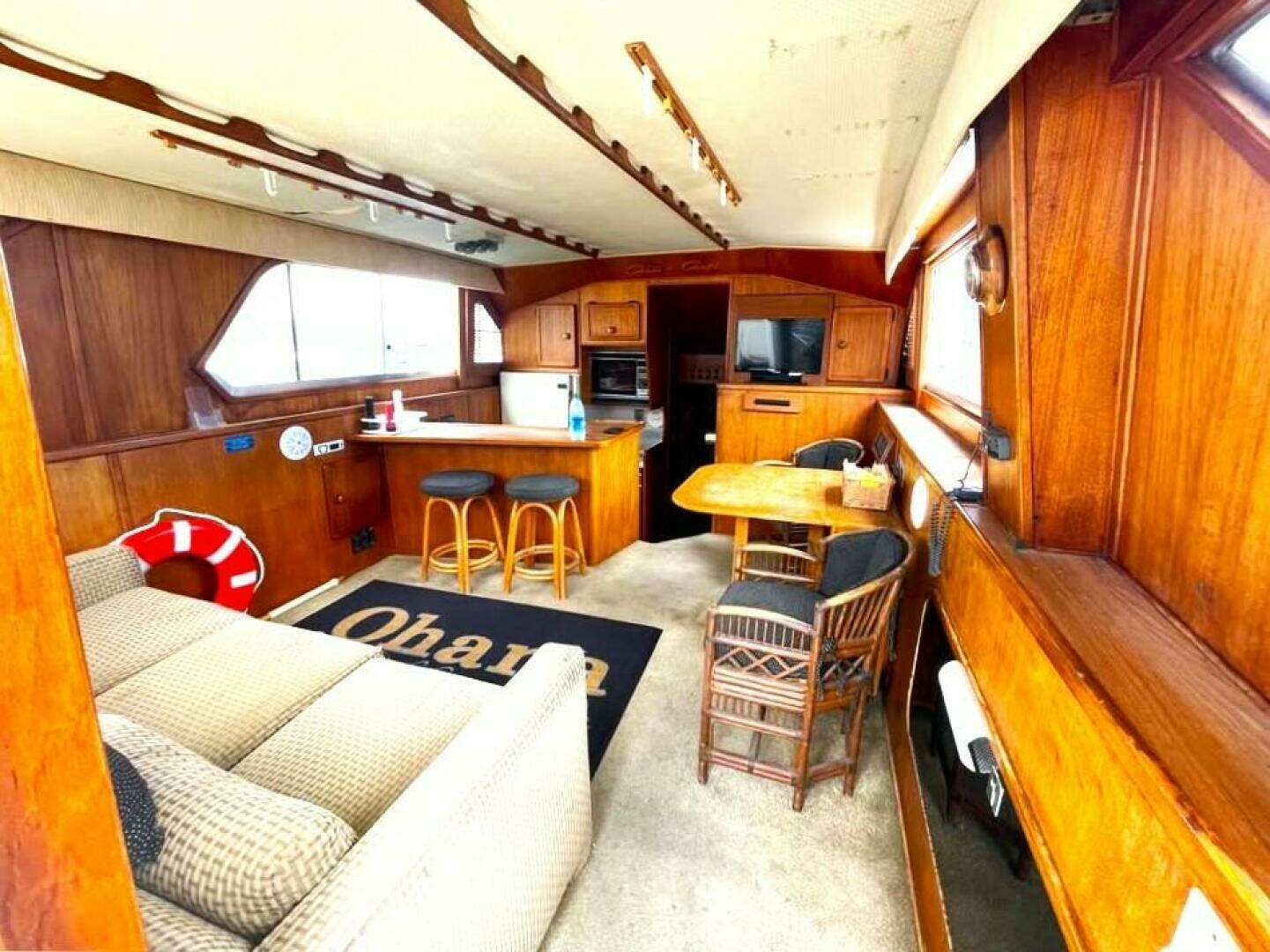 1986 Chris-Craft 422 COMMANDER - Image 11
