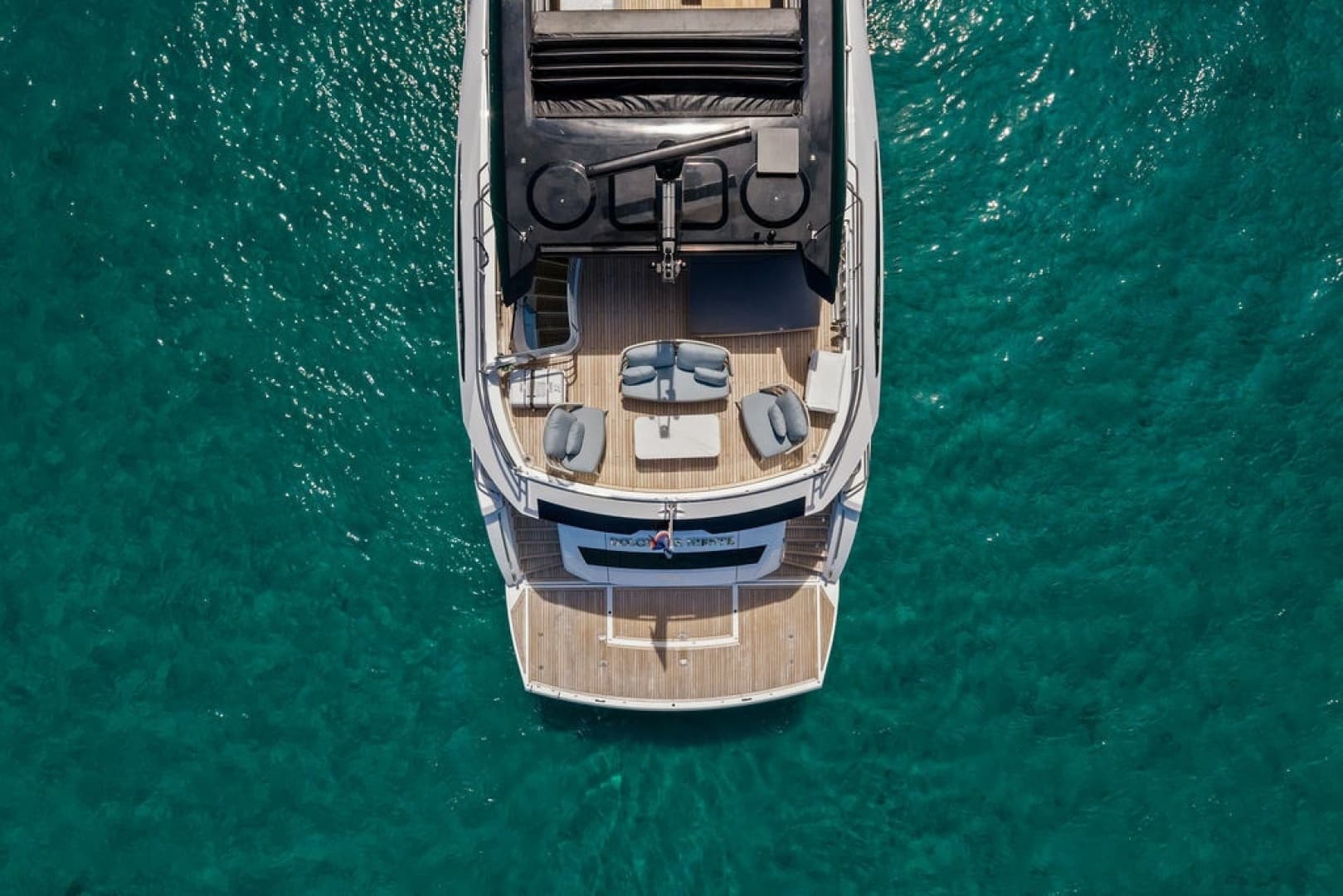 2026 Sunseeker 88 Yacht - Image 7