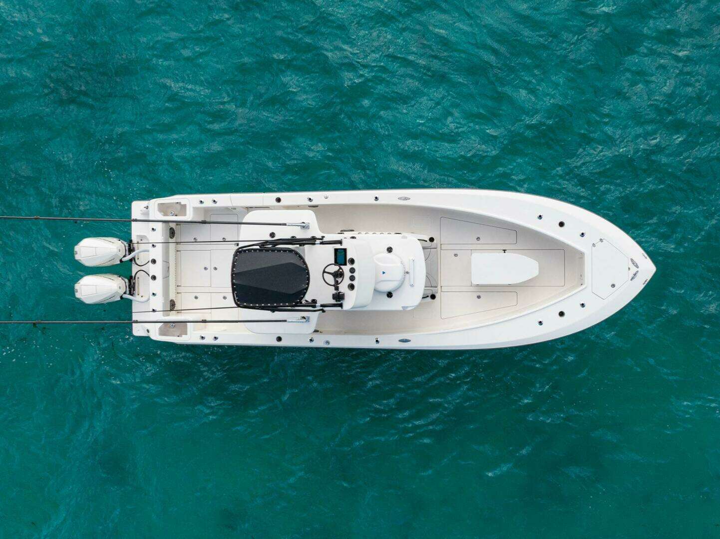 2024 SeaVee 322z - Image 8