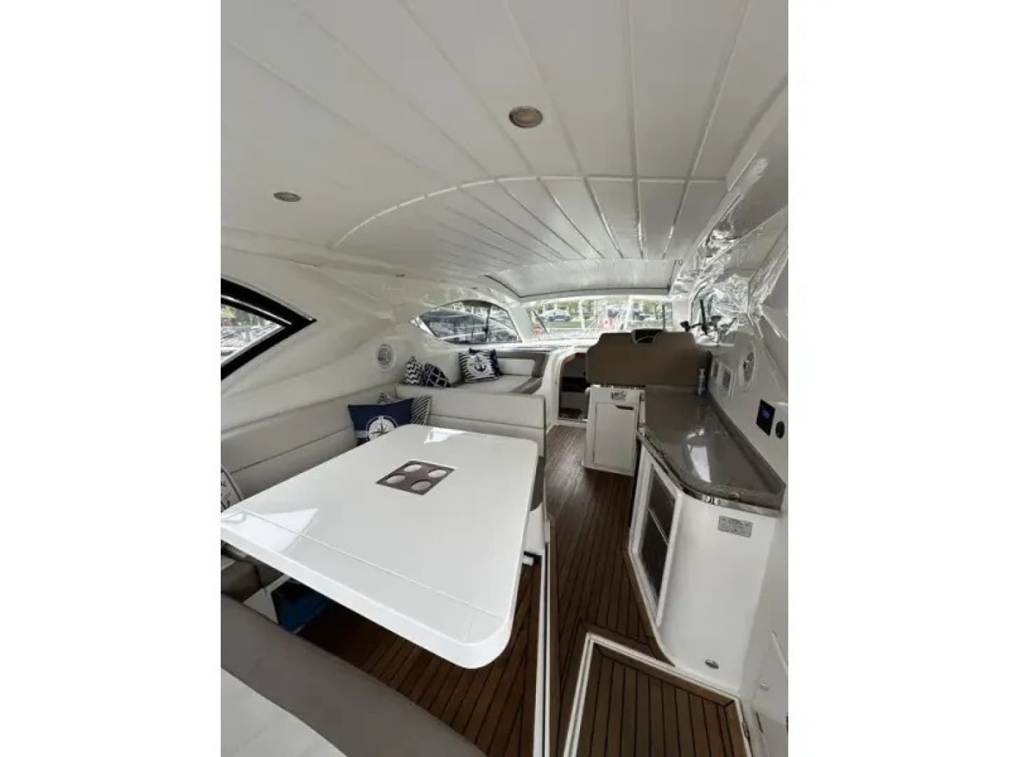 2016 Galeon 405 HTS - Image 6