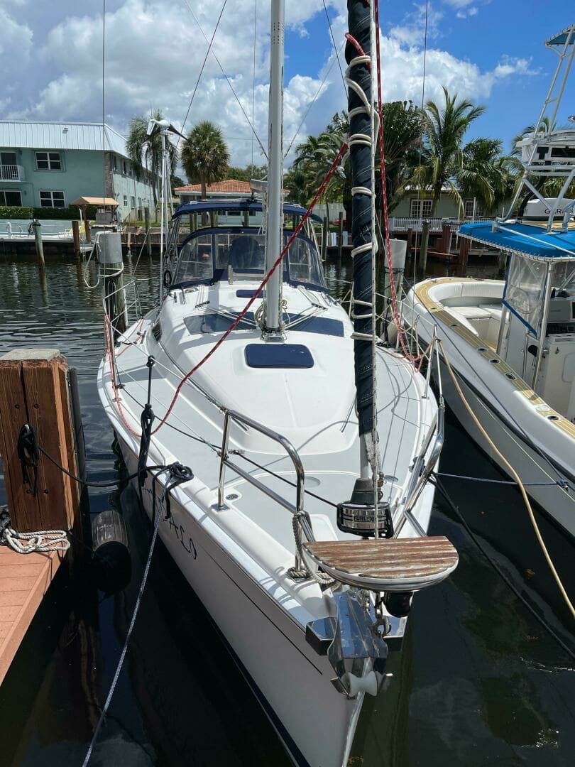 2006 Hunter 33 - Image 3