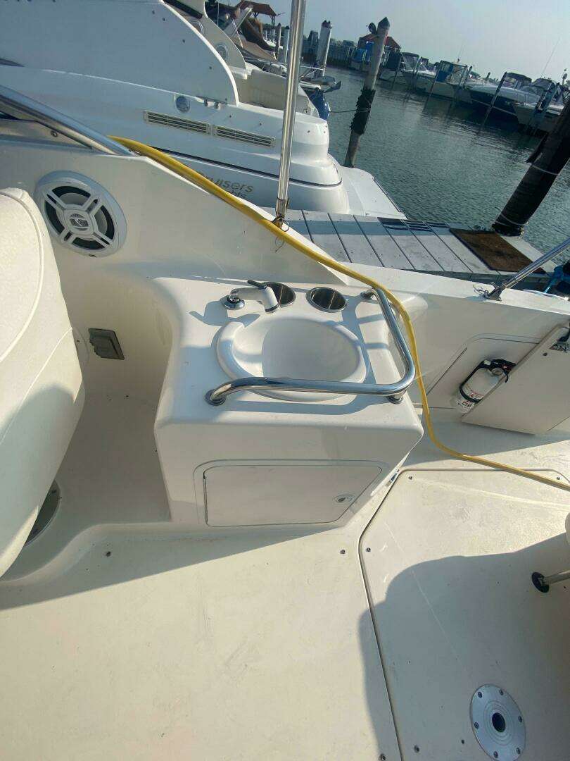 2000 Sea Ray 260 Sundancer - Image 9