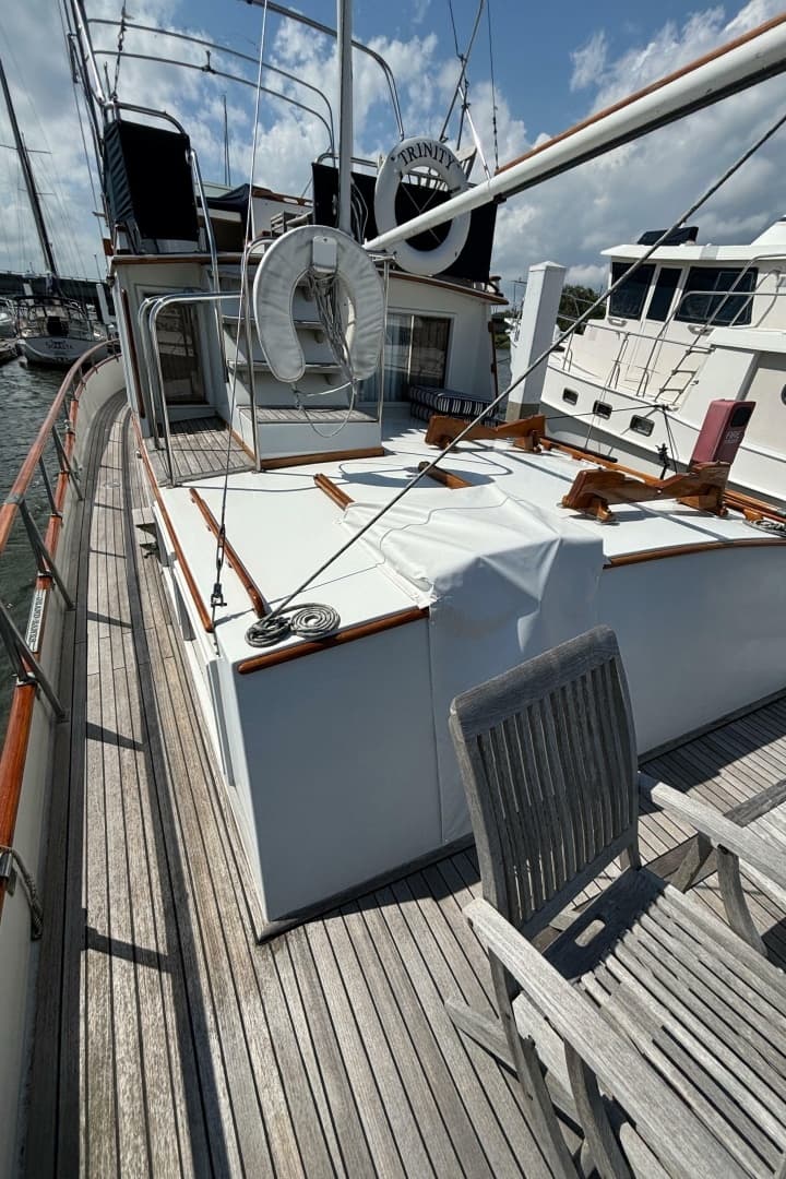 1978 Grand Banks 42 Classic - Image 11