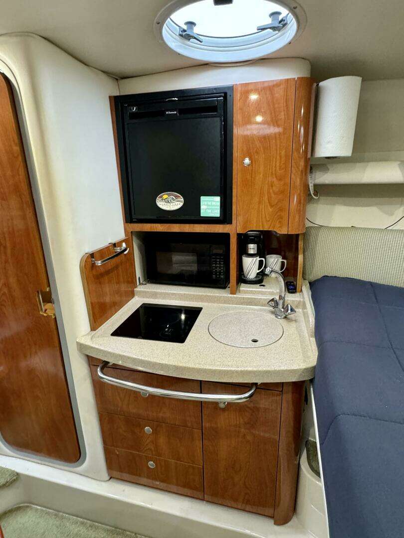 2004 Four Winns Vista 288 - Image 62